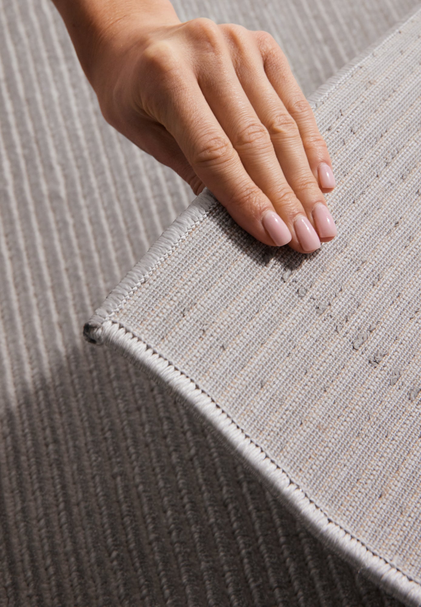 Elle Decoration Dolomite Matta, Greige