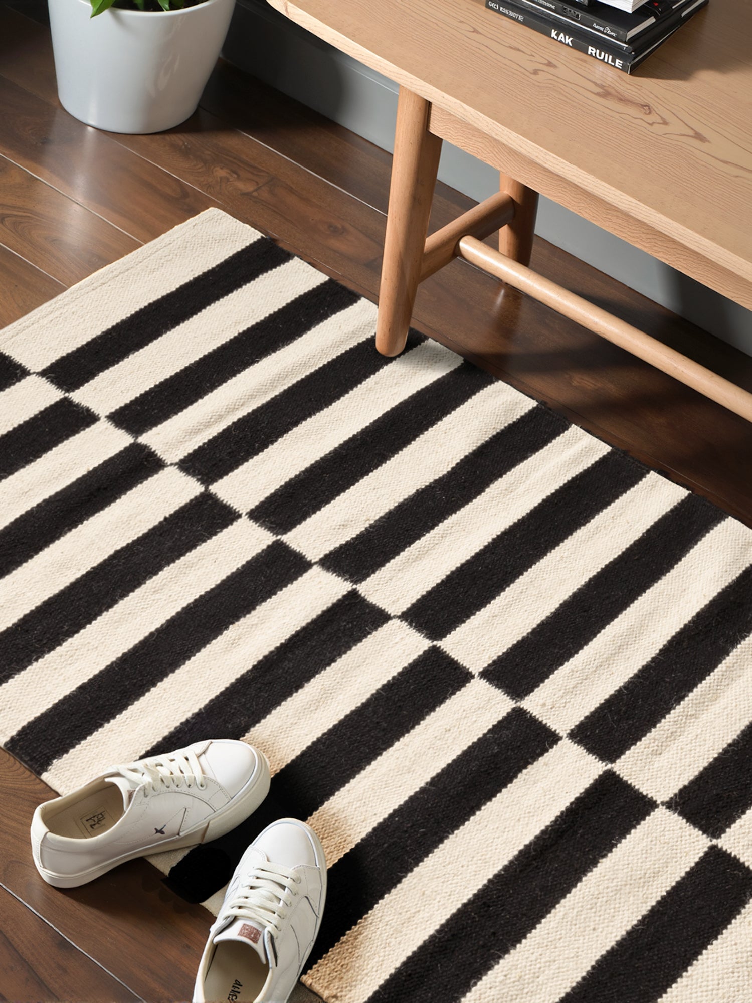 Hanse Home Donna Runner Ullmatta, Svart/Vit