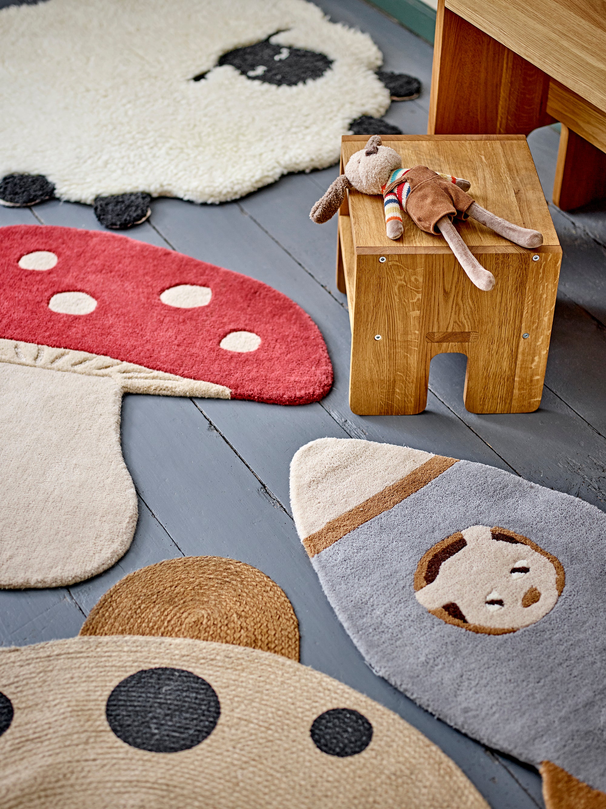 Bloomingville MINI Dolly-Fåret Matta, Ull, 84x84cm, Vit